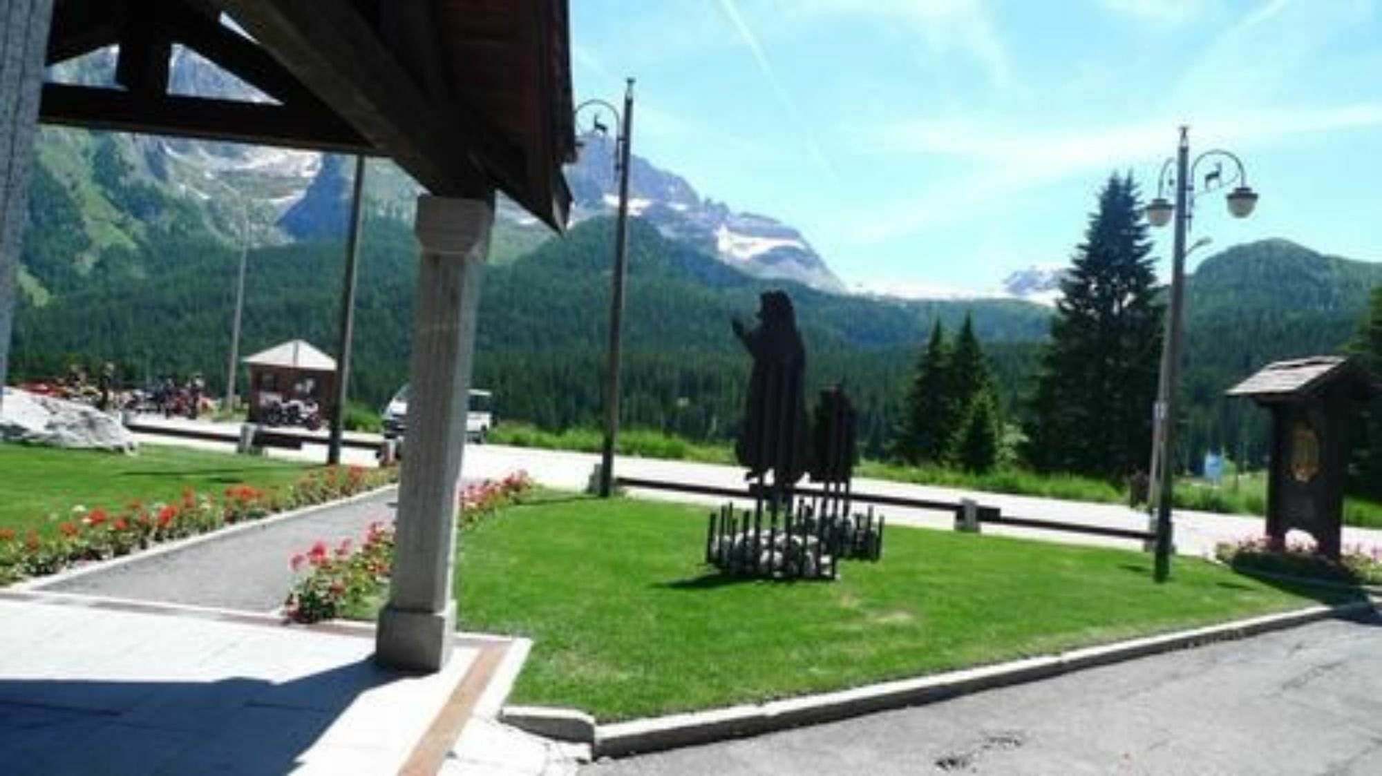 Rta Hotel Catturani Madonna di Campiglio Exterior photo